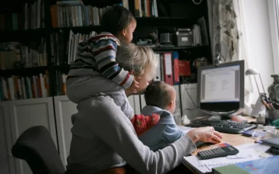 Le mag de la formation Les Mercredis de l’Enfer des Parents en Teletravail : Comment Gérer sa Journée Complètement Saucissonnée ?