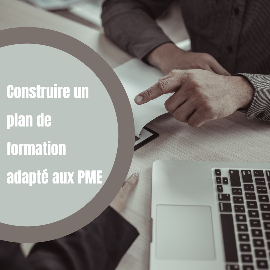 Illustration d’un dirigeant de PME planifiant un programme de formation