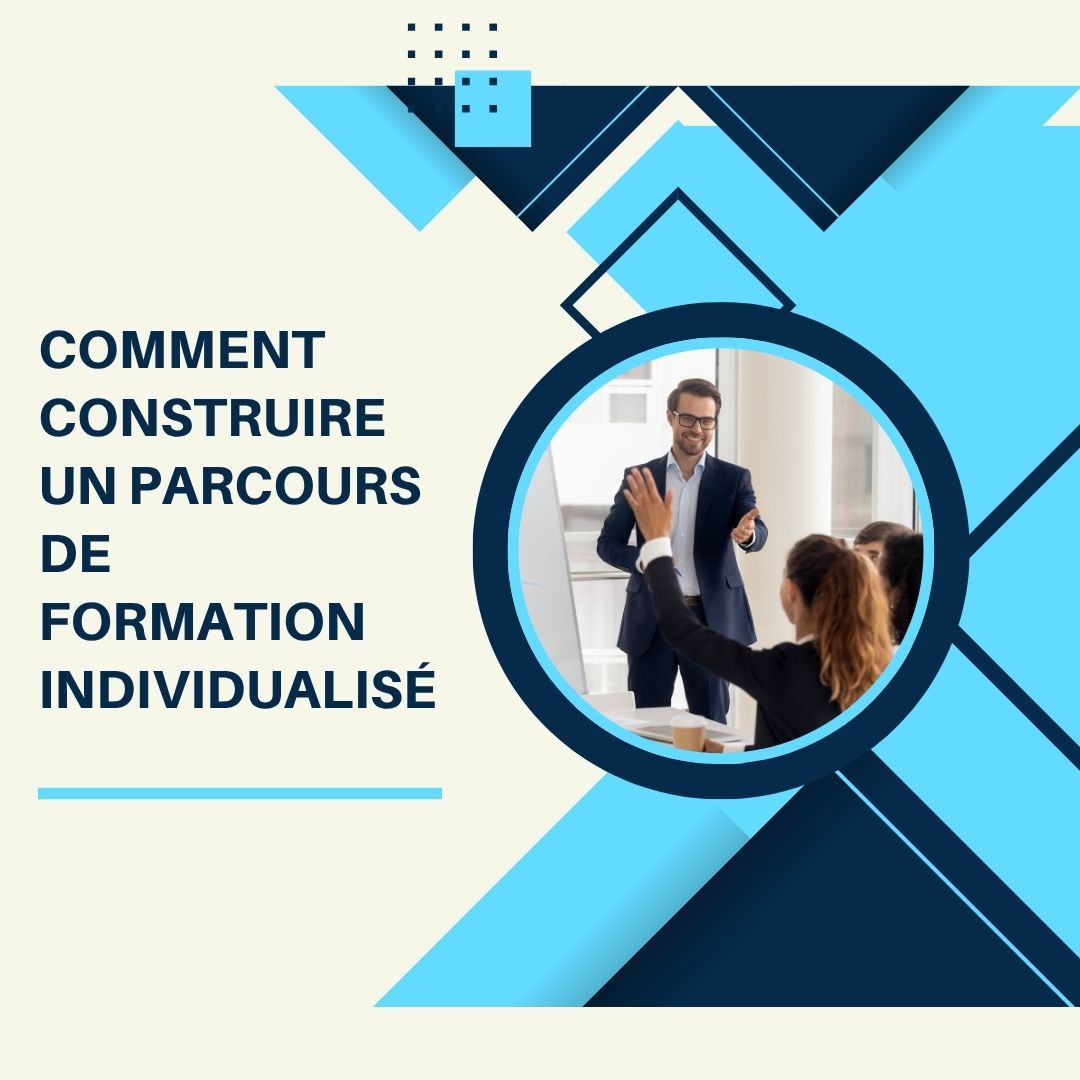 Apprenant travaillant sur un parcours de formation personnalisé avec un formateur en visioconférence