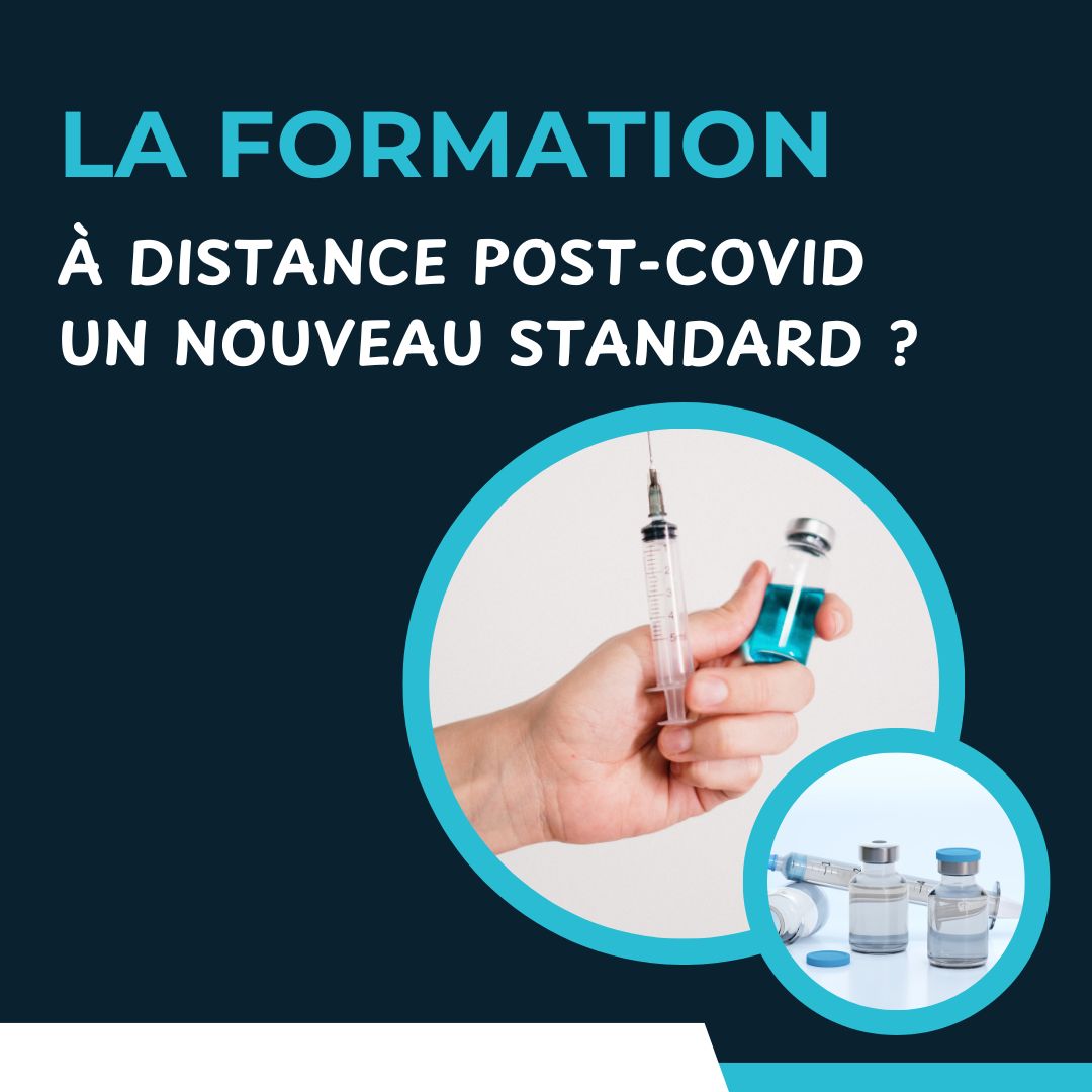 Collaborateur en formation à distance devant son ordinateur dans un espace de télétravail