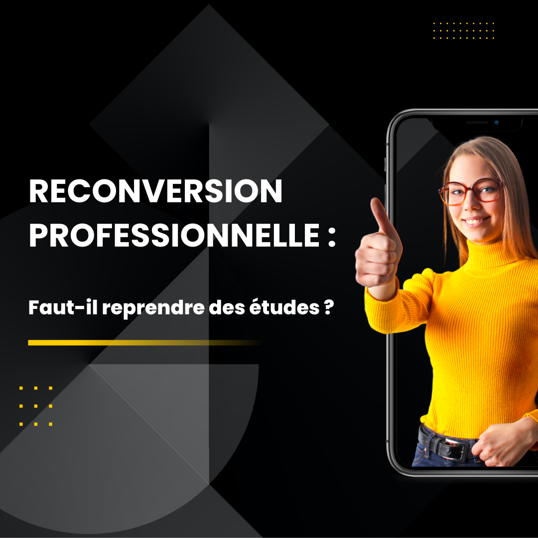 Conseiller accompagnant une personne dans sa reconversion professionnelle